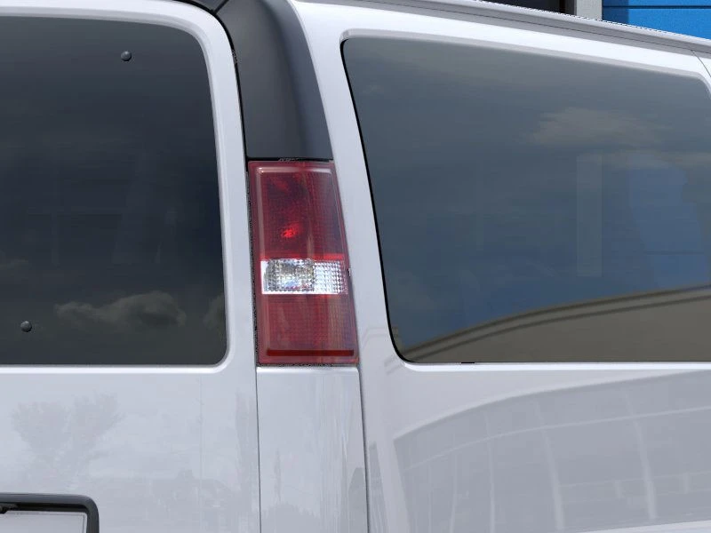2025 Chevrolet Express - Image 11 of 21
