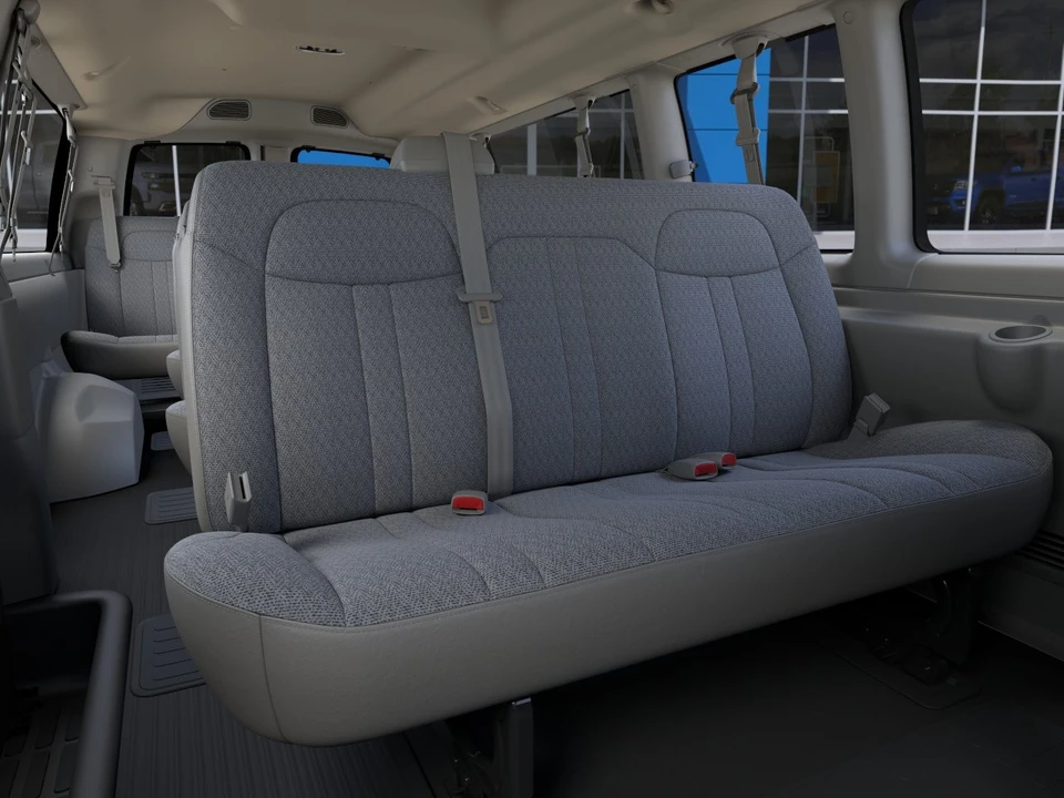 2025 Chevrolet Express - Image 17 of 21