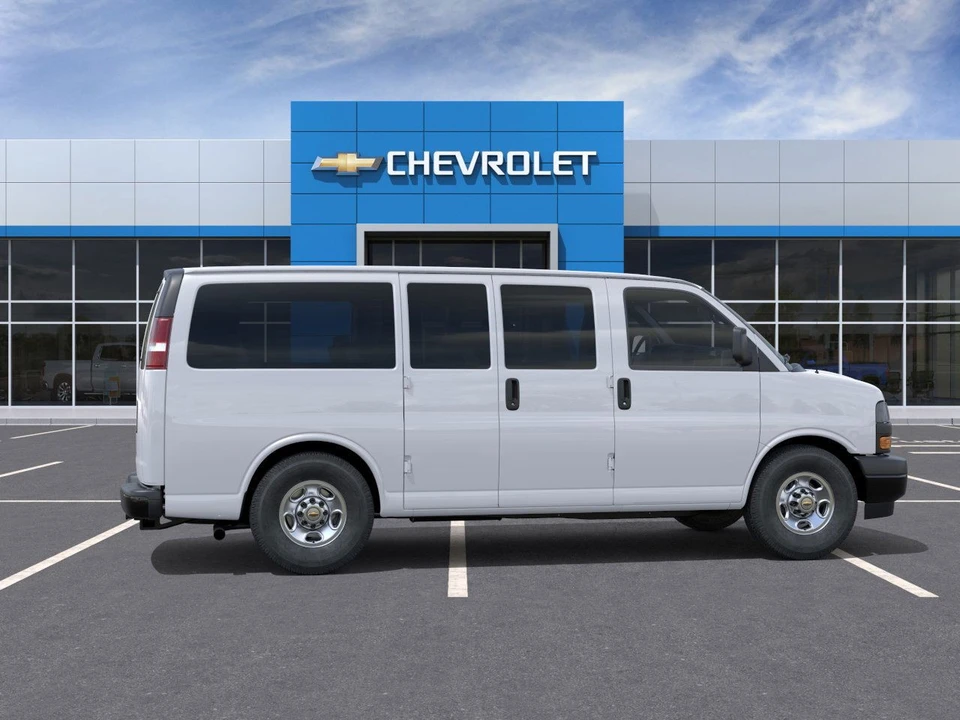 2025 Chevrolet Express - Image 5 of 21