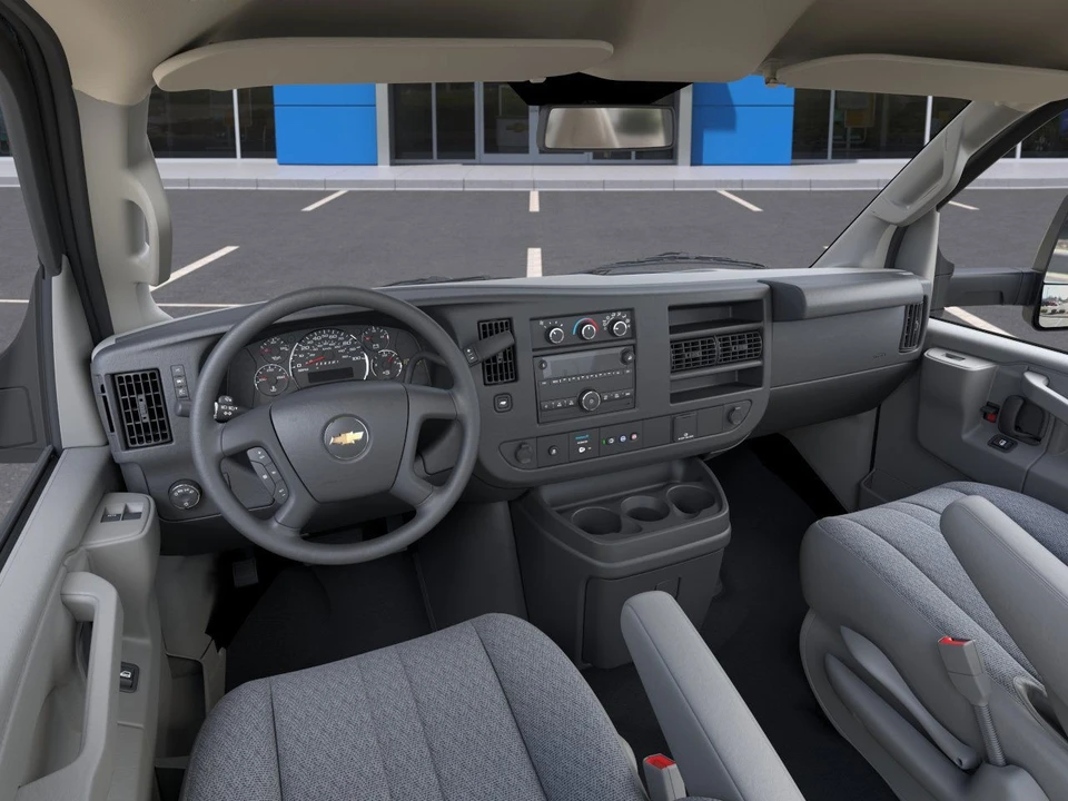 2025 Chevrolet Express - Image 15 of 21