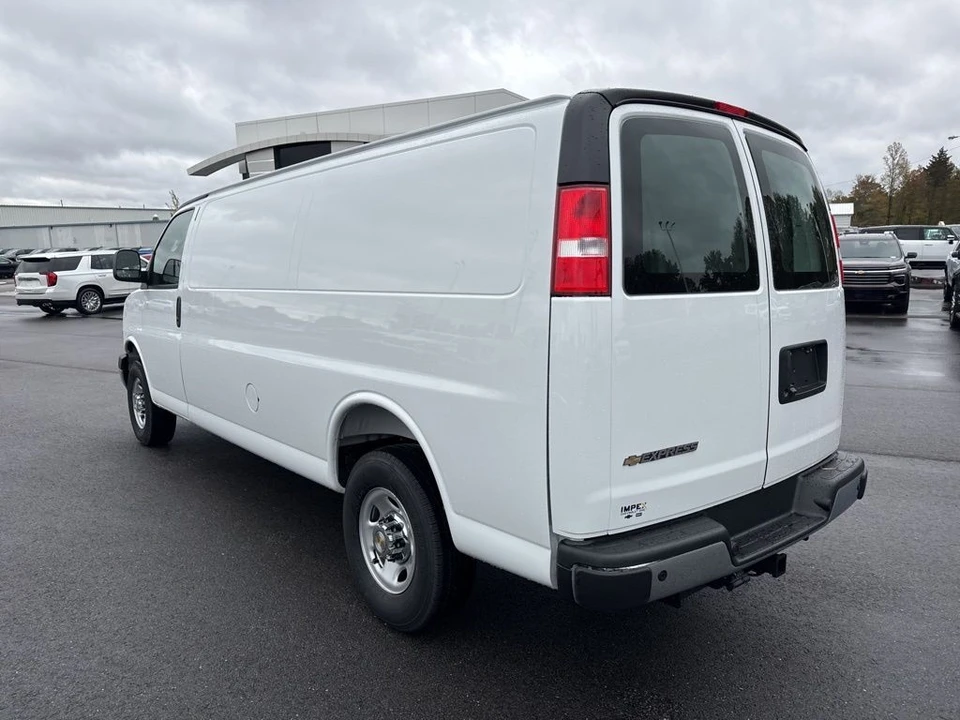 2025 Chevrolet Express - Image 3 of 12