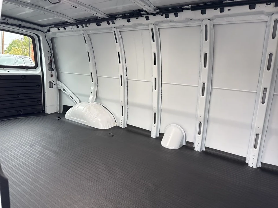 2025 Chevrolet Express - Image 12 of 12