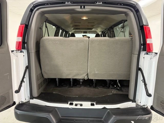 2025 Chevrolet Express - Image 8 of 12