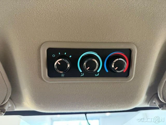2025 Chevrolet Express - Image 18 of 19