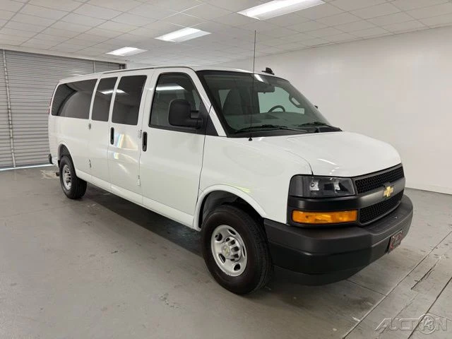 2025 Chevrolet Express - Image 3 of 12