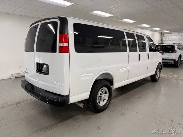 2025 Chevrolet Express - Image 6 of 12