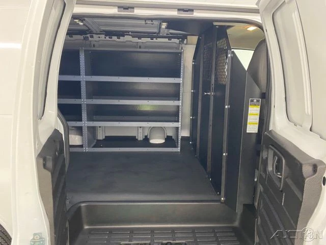2025 Chevrolet Express - Image 9 of 12