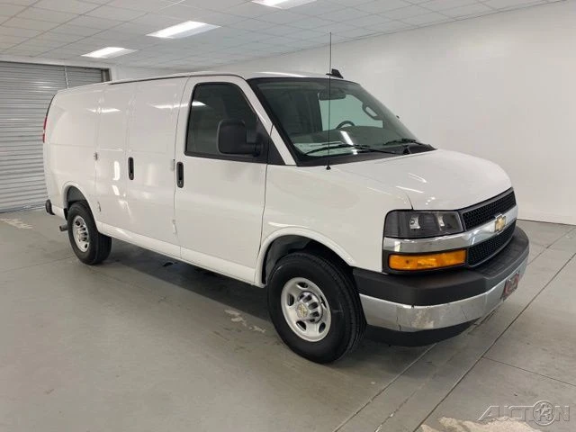2025 Chevrolet Express - Image 3 of 12