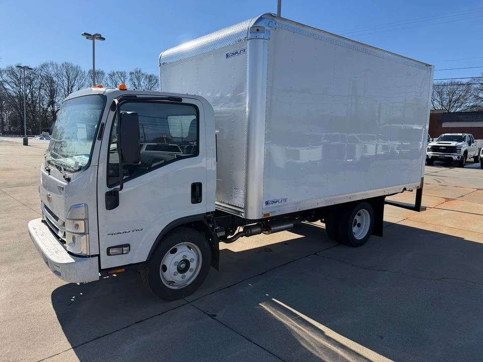 2025 Chevrolet - Image 2 of 6