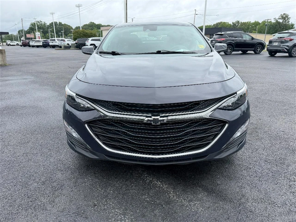 2025 Chevrolet Malibu - Image 8 of 31
