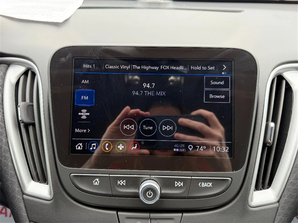 2025 Chevrolet Malibu - Image 29 of 31