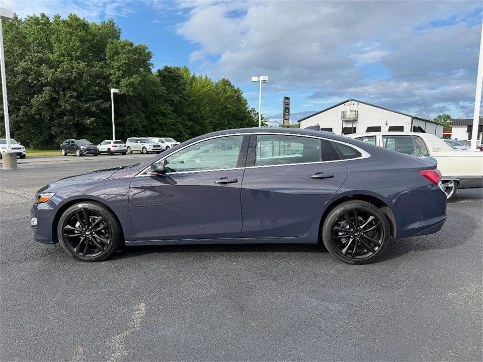 2025 Chevrolet Malibu - Image 4 of 31