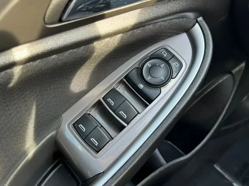 2025 Chevrolet Malibu - Image 7 of 12