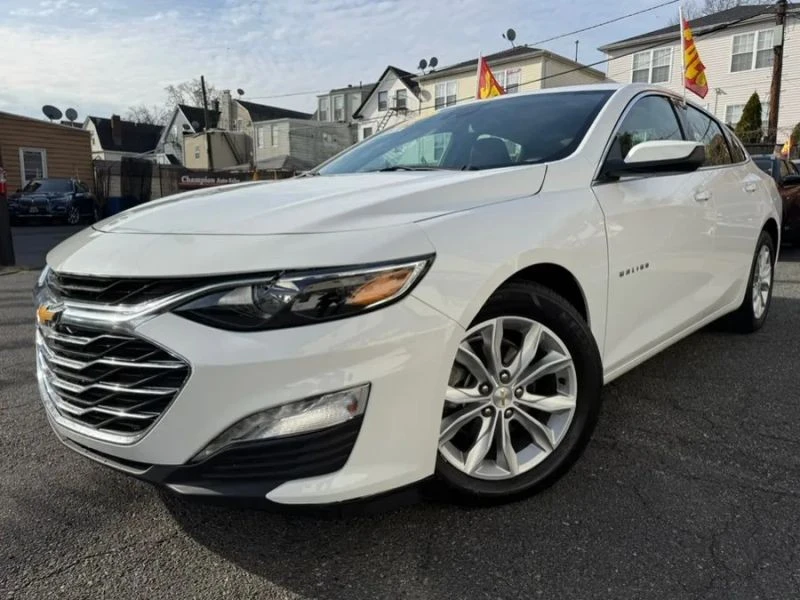 2025 Chevrolet Malibu - Image 2 of 12