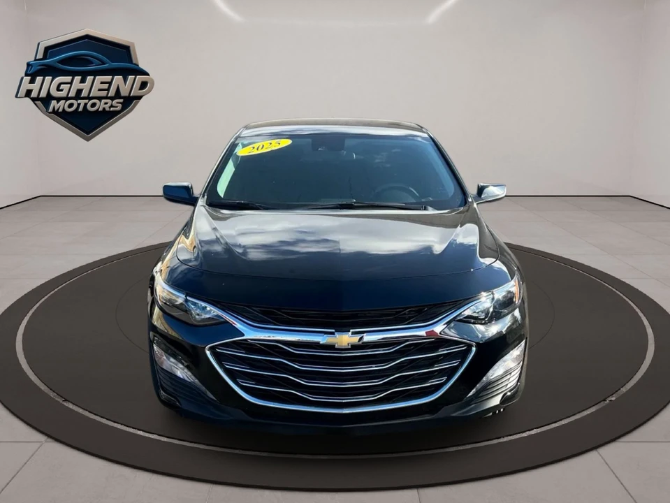 2025 Chevrolet Malibu - Image 10 of 21