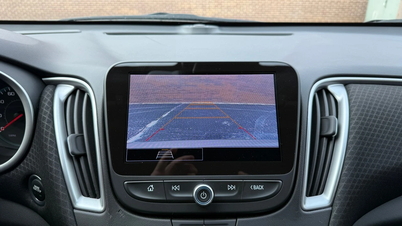 2025 Chevrolet Malibu - Image 17 of 21