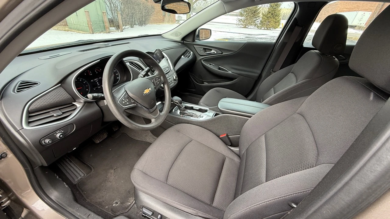 2025 Chevrolet Malibu - Image 9 of 21