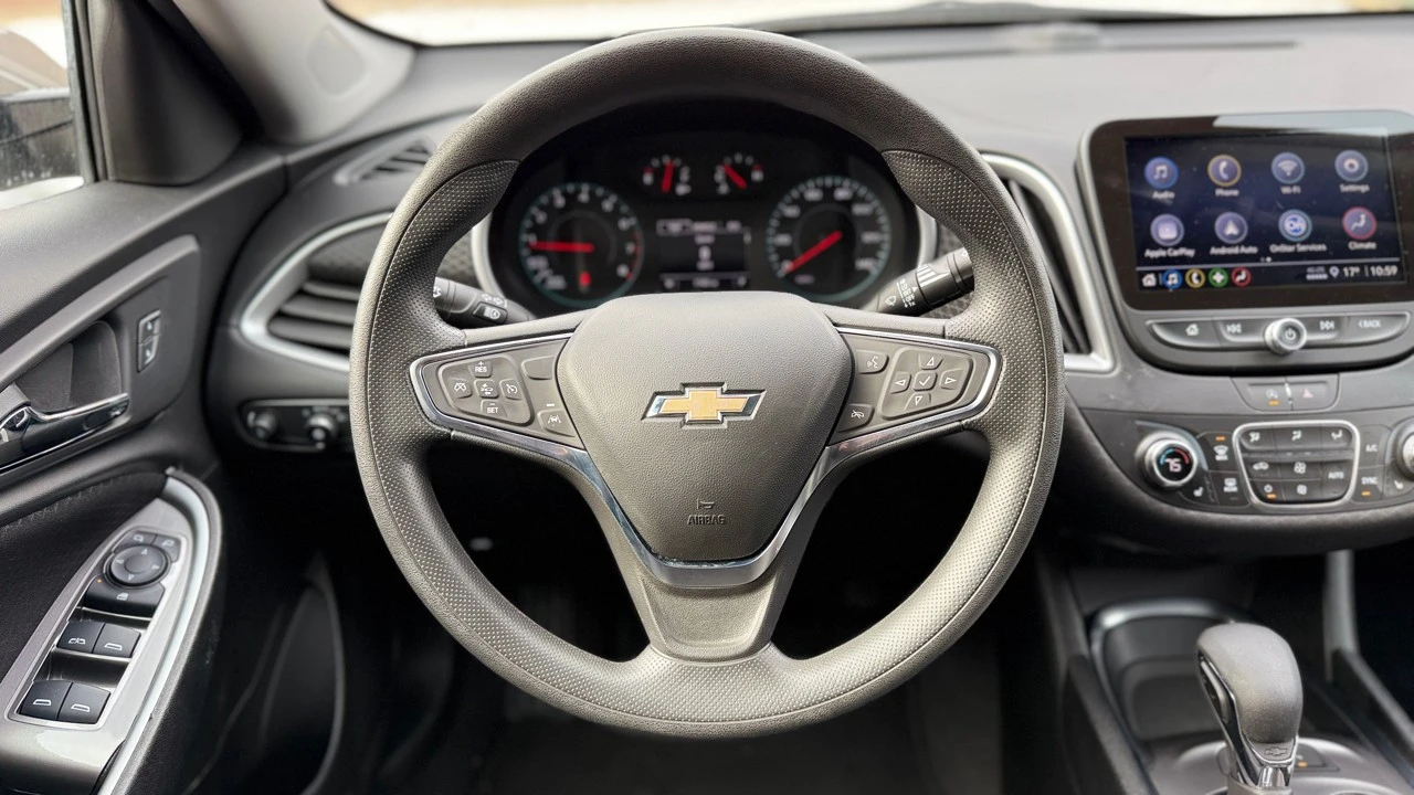 2025 Chevrolet Malibu - Image 13 of 21