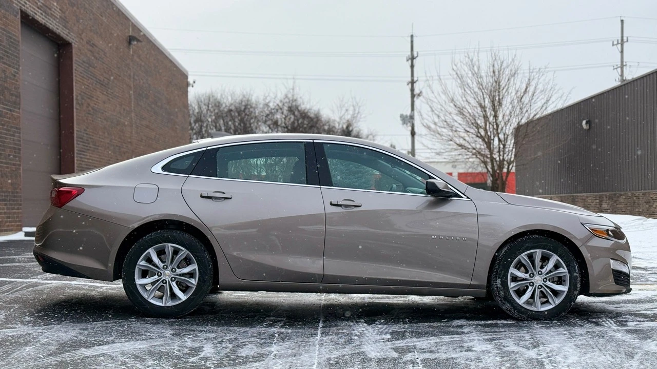 2025 Chevrolet Malibu - Image 8 of 21