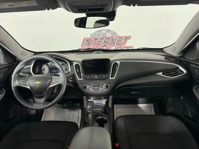 2025 Chevrolet Malibu - Image 11 of 21