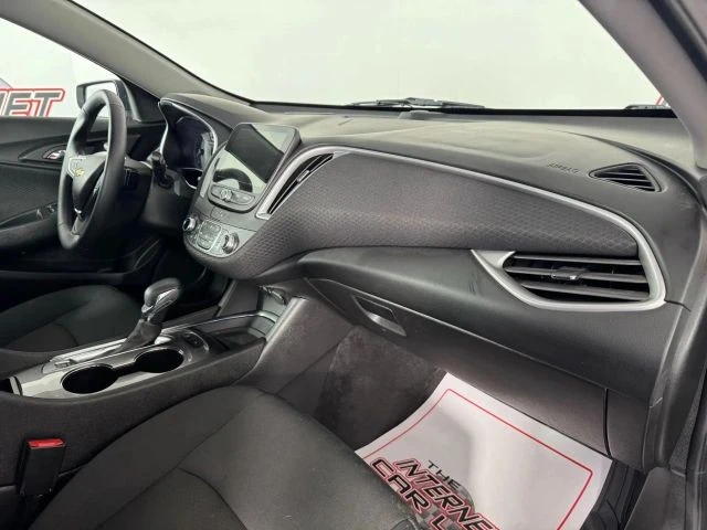 2025 Chevrolet Malibu - Image 12 of 21