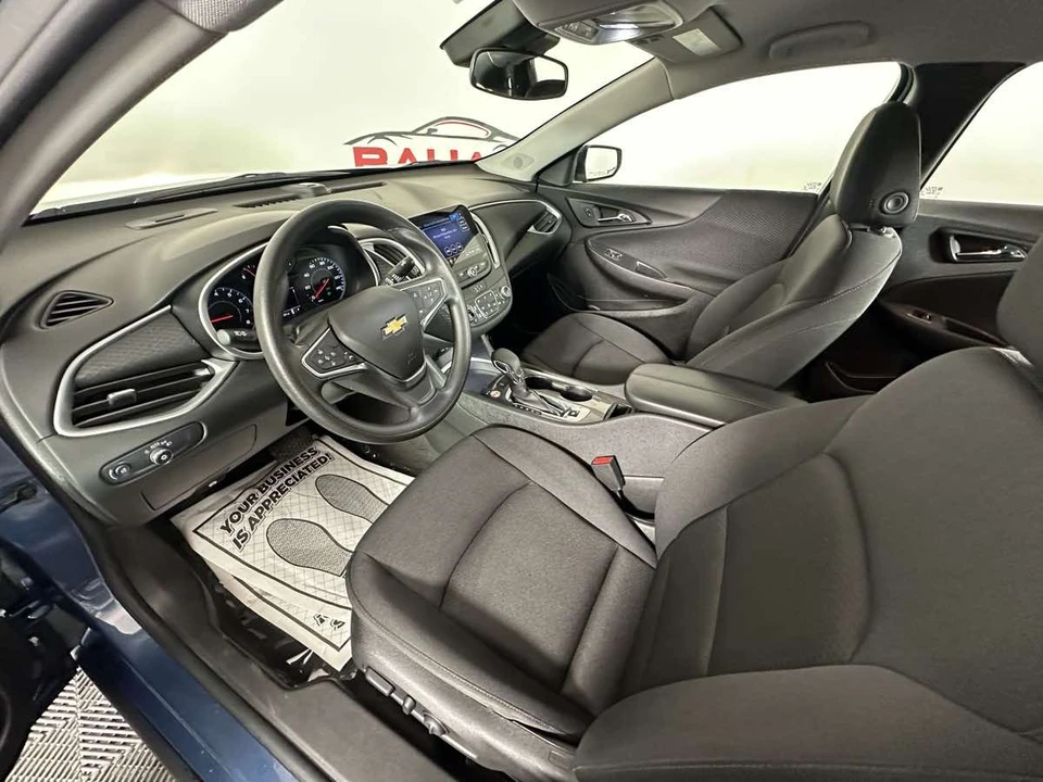2025 Chevrolet Malibu - Image 20 of 21