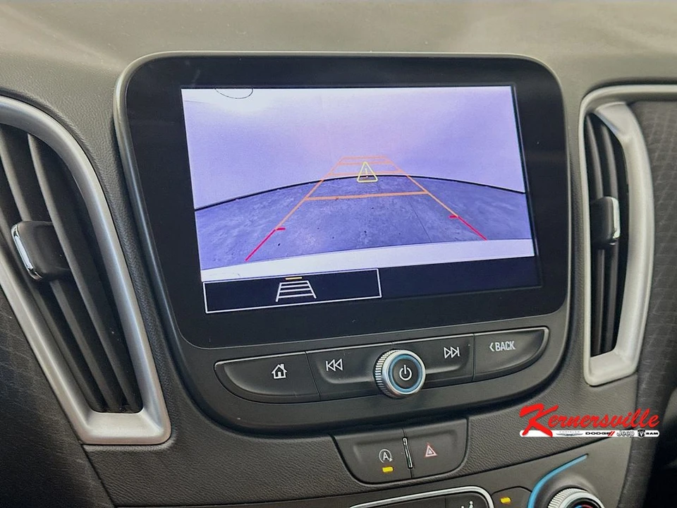 2025 Chevrolet Malibu - Image 20 of 21