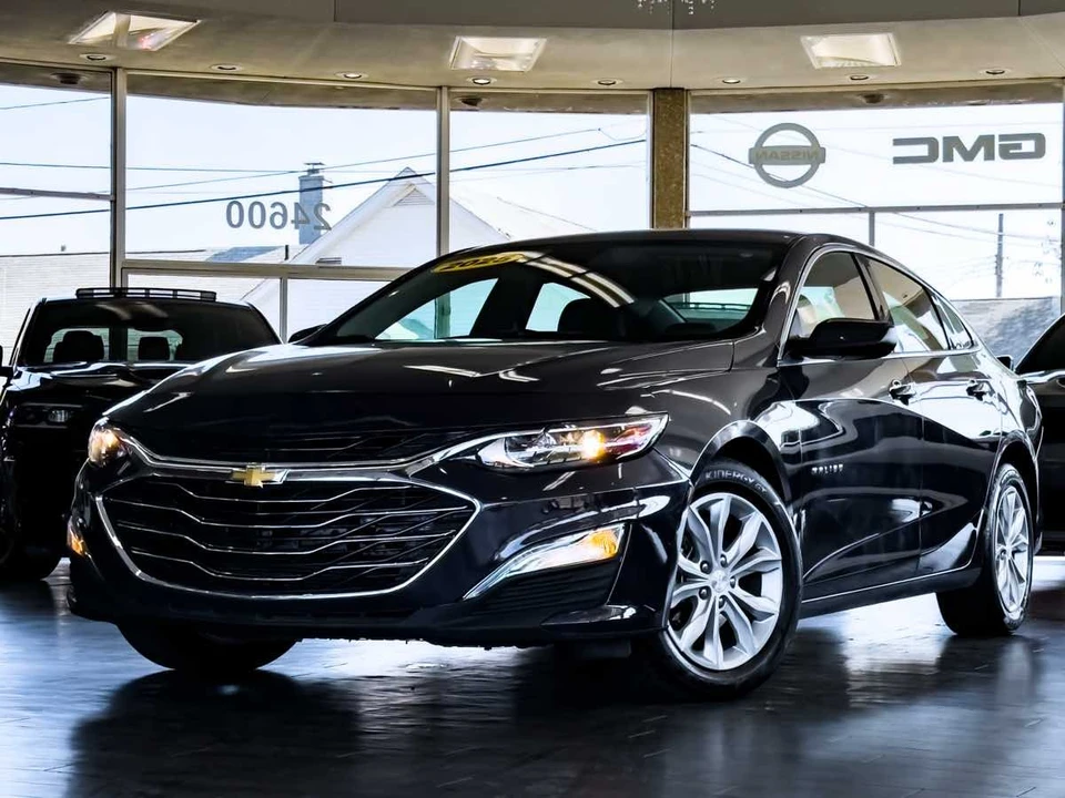 2025 Chevrolet Malibu - Image 6 of 12