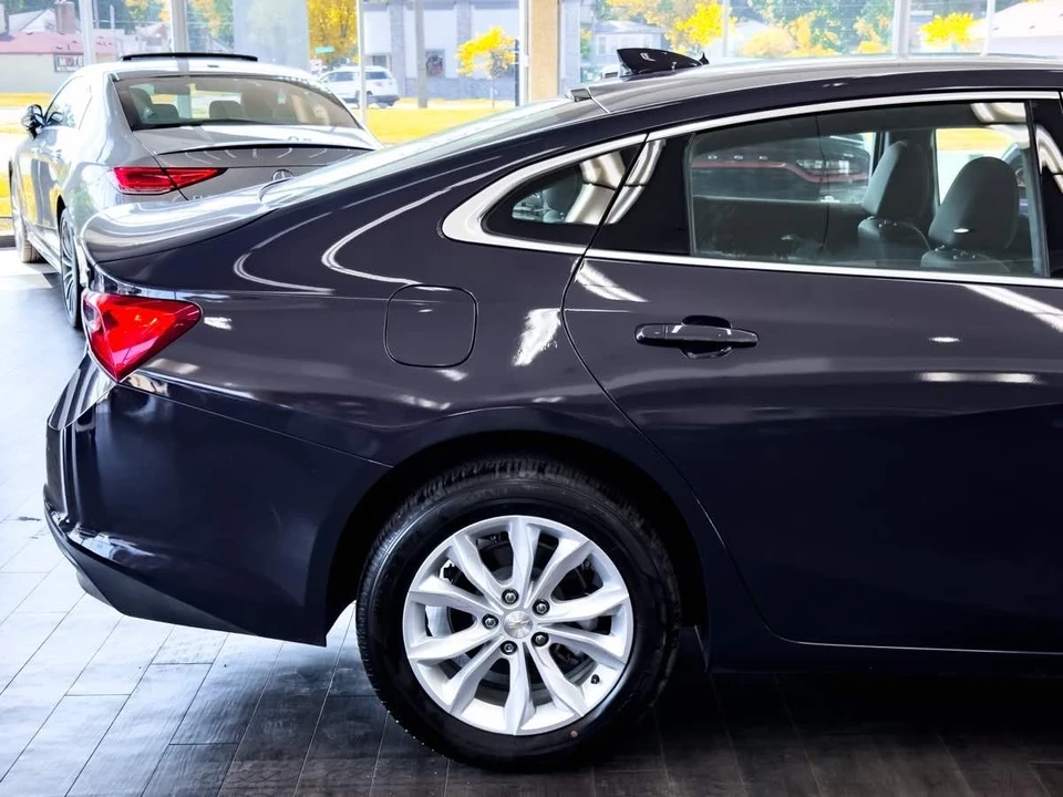 2025 Chevrolet Malibu - Image 16 of 21