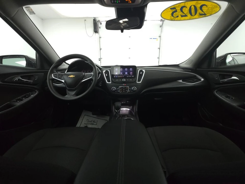 2025 Chevrolet Malibu - Image 2 of 12