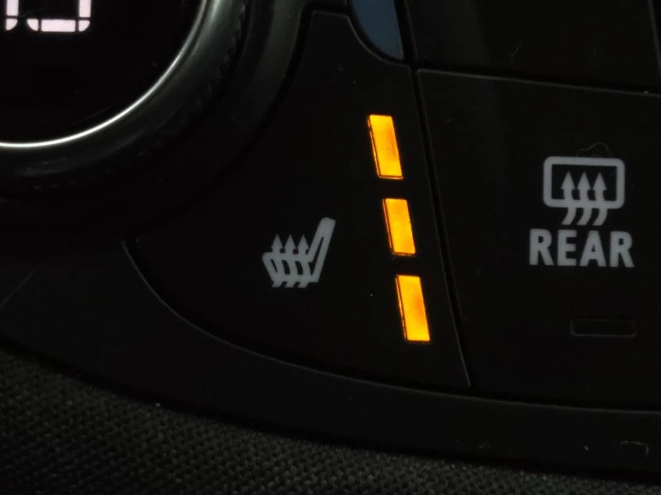 2025 Chevrolet Malibu - Image 5 of 12
