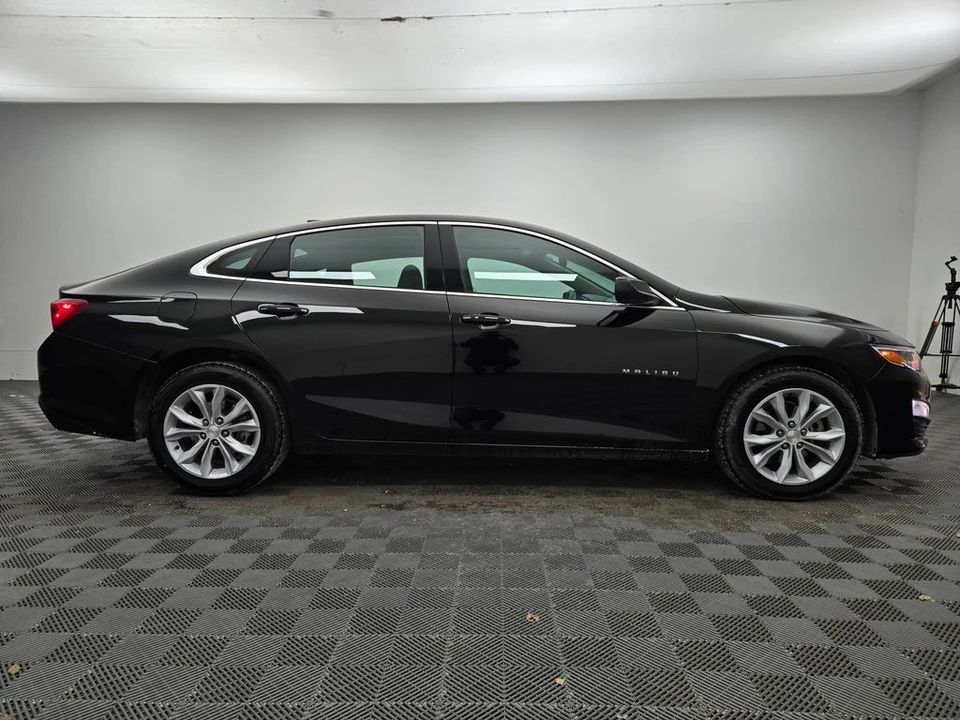 2025 Chevrolet Malibu - Image 7 of 12