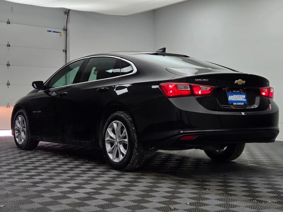 2025 Chevrolet Malibu - Image 10 of 12