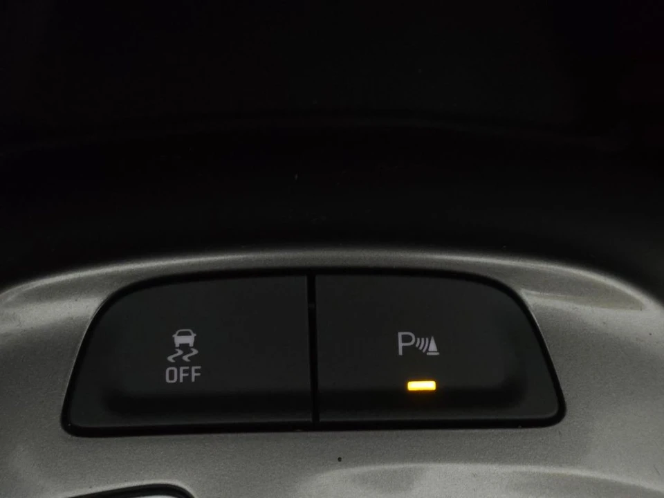 2025 Chevrolet Malibu - Image 4 of 12