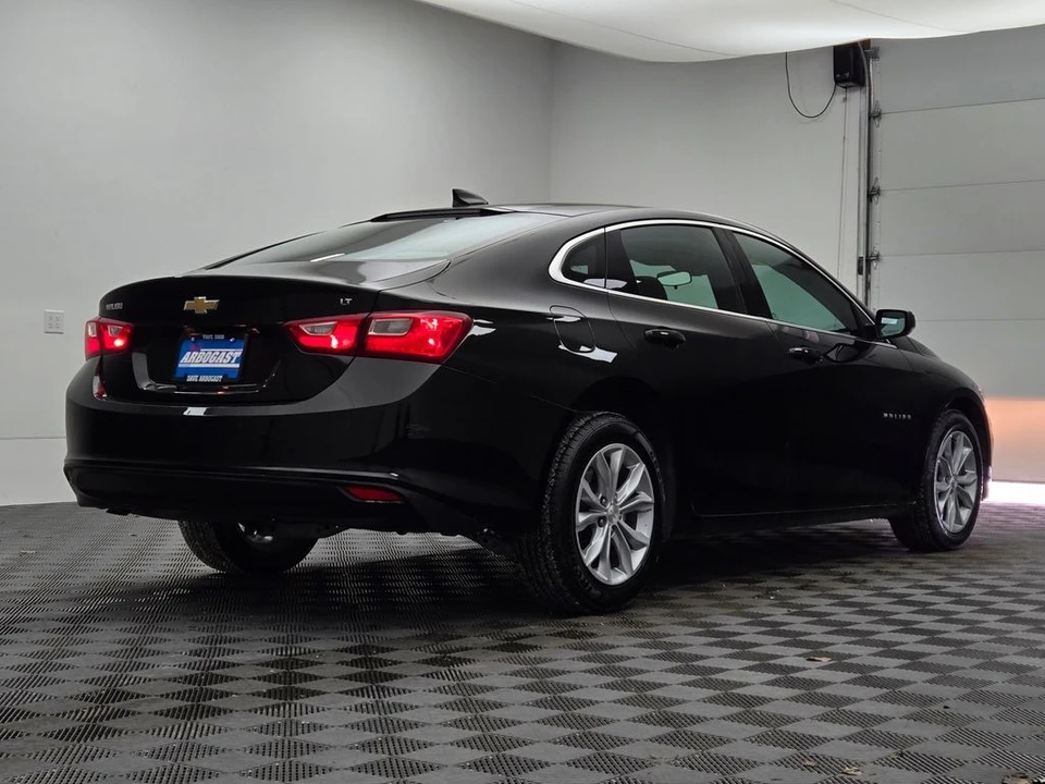 2025 Chevrolet Malibu - Image 8 of 12