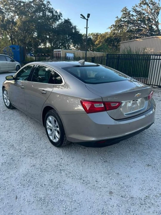 2025 Chevrolet Malibu - Image 4 of 18