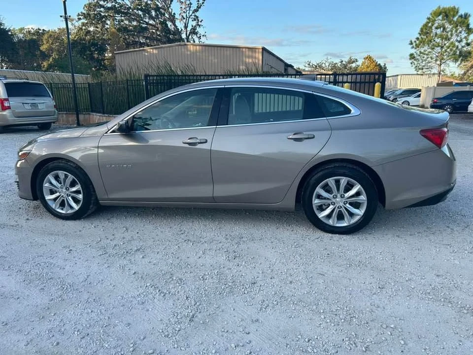 2025 Chevrolet Malibu - Image 10 of 18