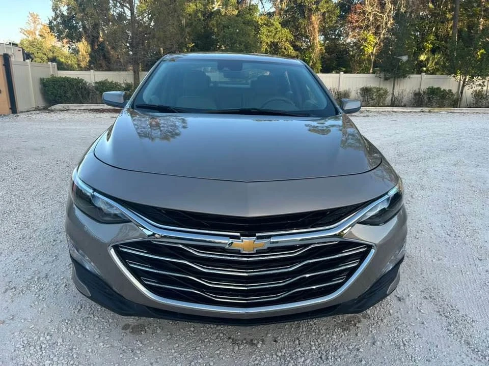 2025 Chevrolet Malibu - Image 2 of 18
