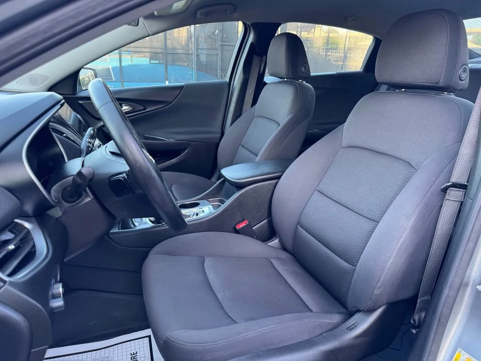 2025 Chevrolet Malibu - Image 12 of 18