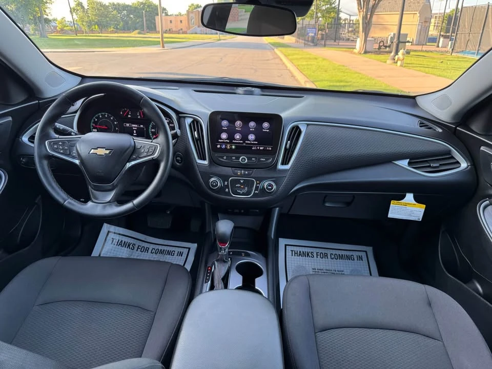 2025 Chevrolet Malibu - Image 9 of 18