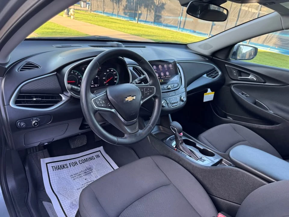 2025 Chevrolet Malibu - Image 10 of 18