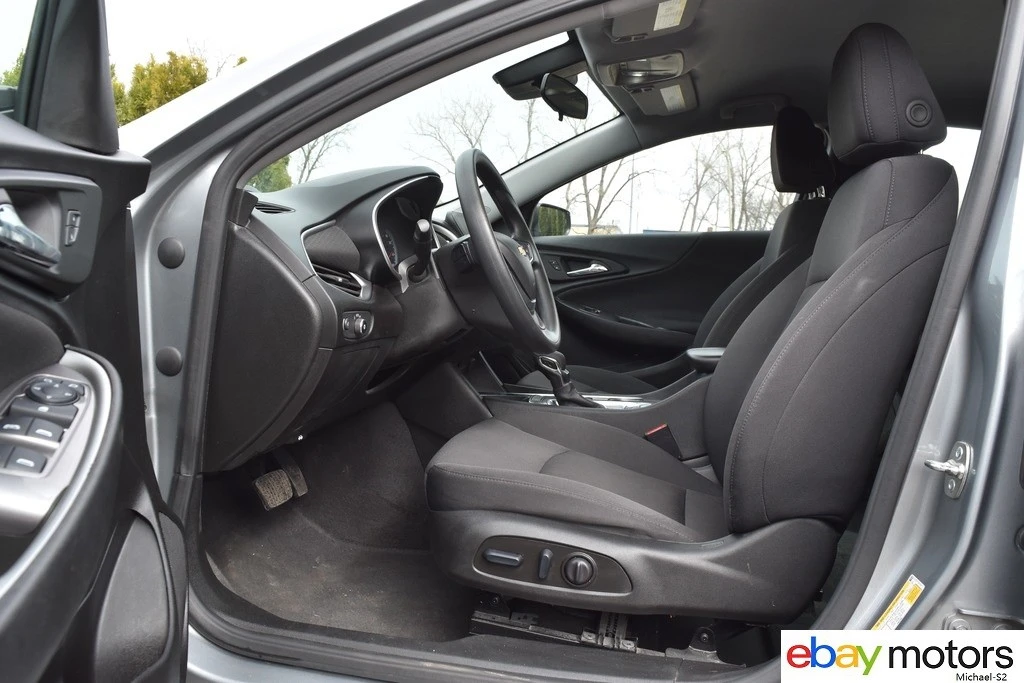 2025 Chevrolet Malibu - Image 10 of 21