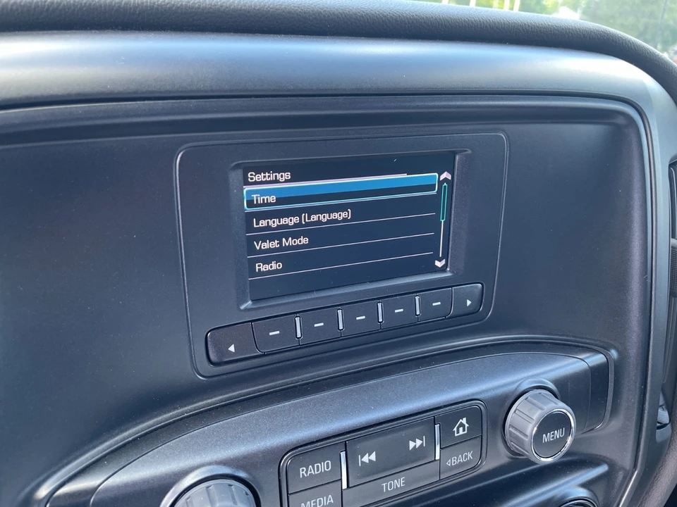 2025 Chevrolet Silverado - Image 19 of 24