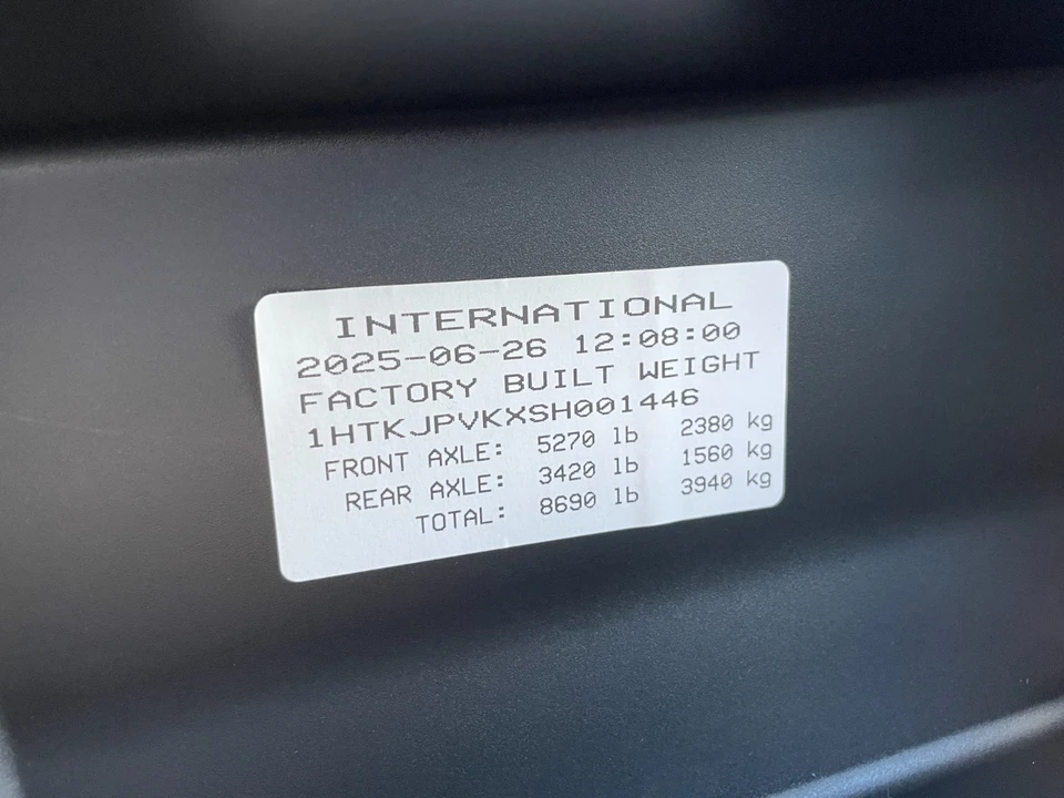 2025 Chevrolet Silverado - Image 21 of 24