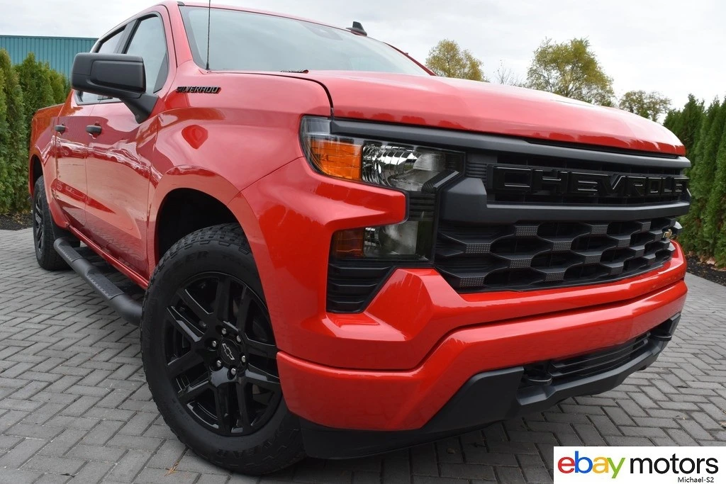 2025 Chevrolet Silverado 4th Gen - Image 2 of 21