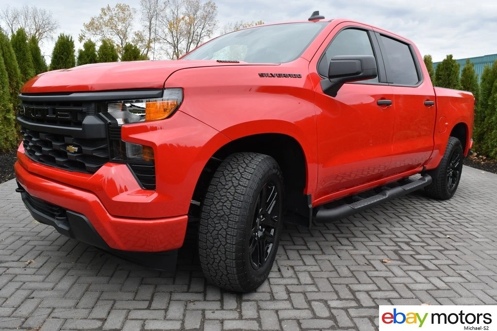 2025 Chevrolet Silverado 4th Gen - Image 10 of 21