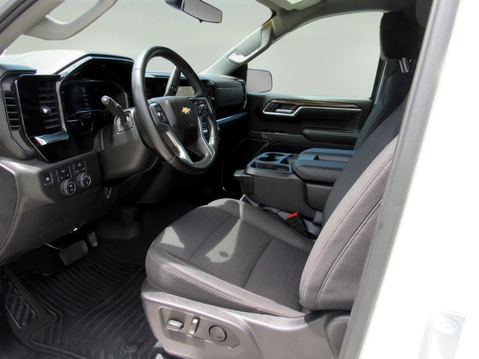 2025 Chevrolet Silverado 4th Gen - Image 12 of 21