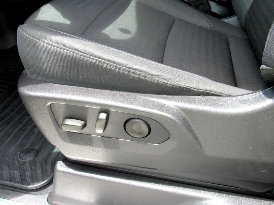 2025 Chevrolet Silverado 4th Gen - Image 13 of 21