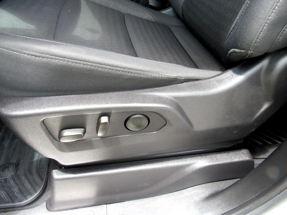 2025 Chevrolet Silverado 4th Gen - Image 15 of 21