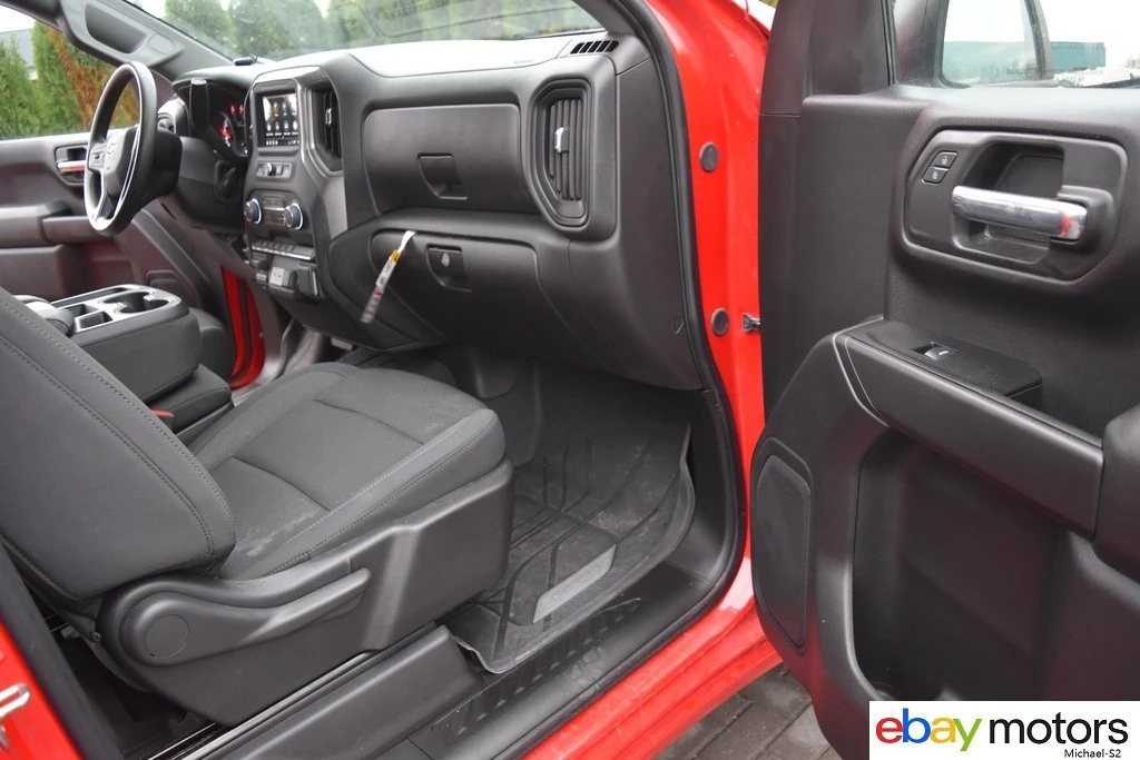 2025 Chevrolet Silverado 4th Gen - Image 16 of 21